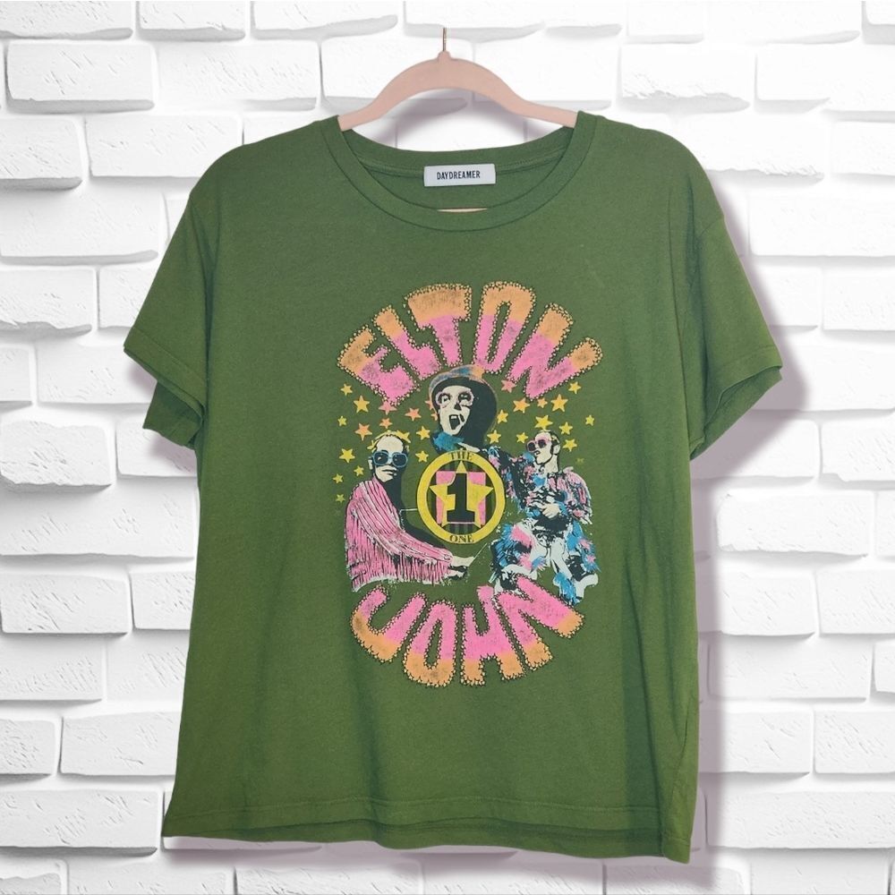 Daydreamer Elton John Green The One Solo Tee